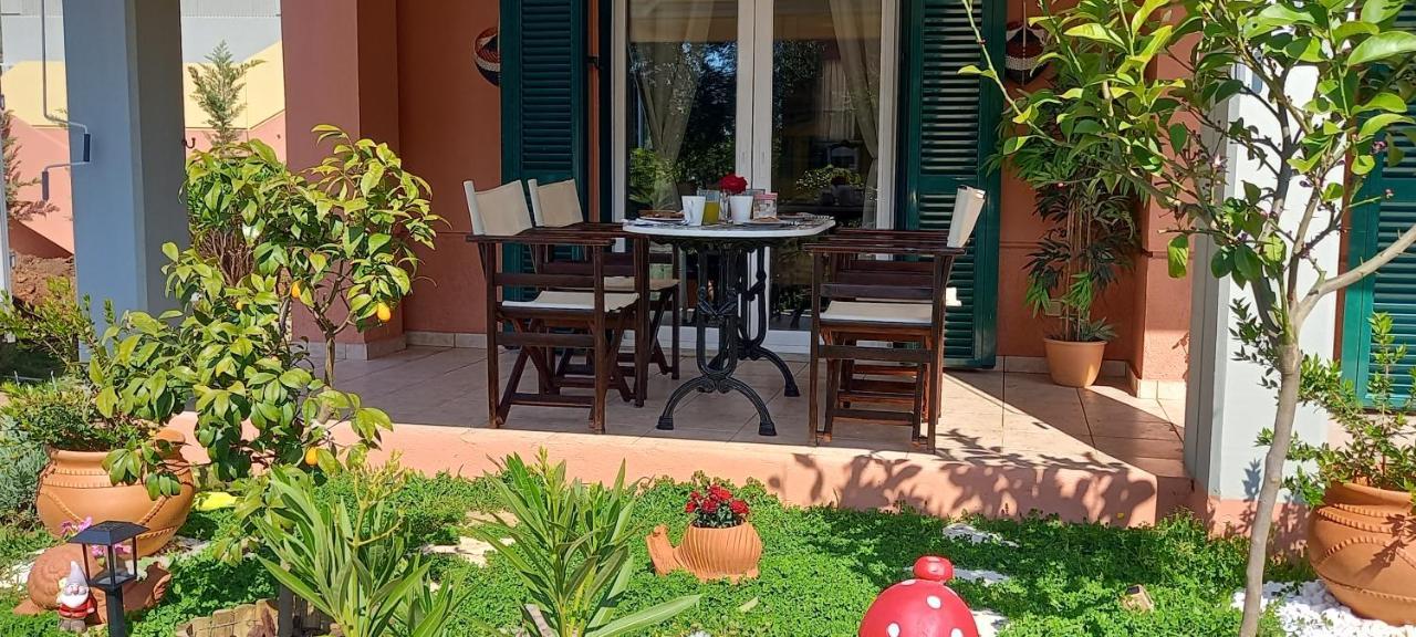 Adi'S Apartment On The Beach Barbati Exterior photo